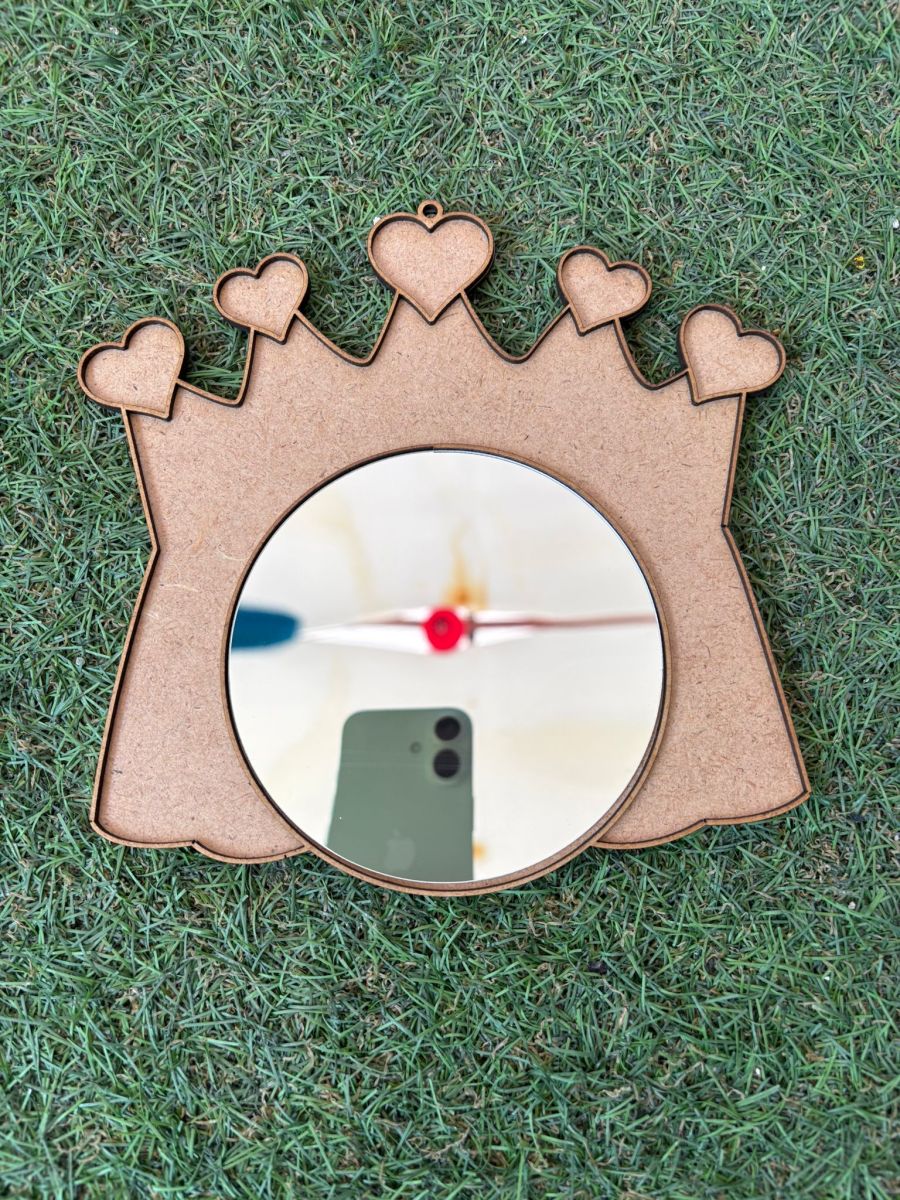 Çocuklar İçin Mozaik Baz Aynalı Kalp Detaylı Taç Ahşap Boyama Mozaik Baz Etkinliği